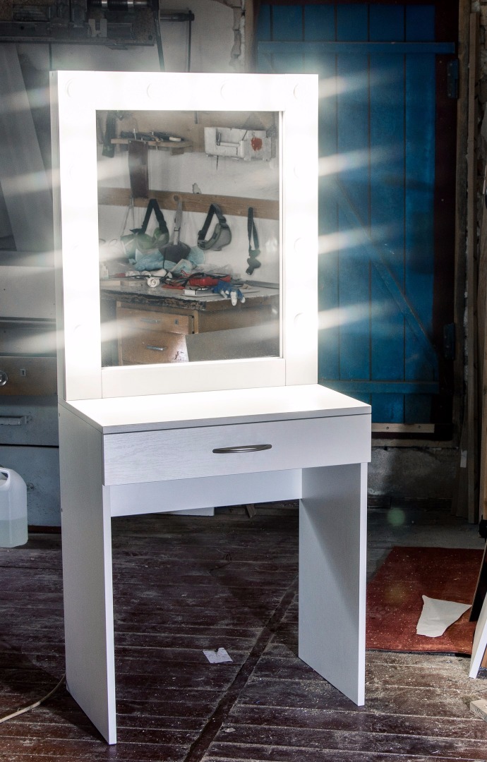 Туалетные столики, зеркала для макияжа купить в Минске. Цены